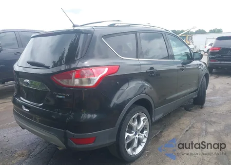 2014 Ford Escape Titanium z USA, uszkodzony, nr VIN 1FMCU9J95EUA89174